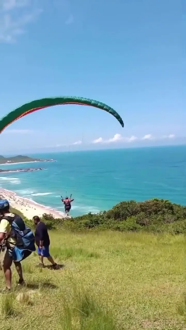 Decolagem na rampa da Praia Mole